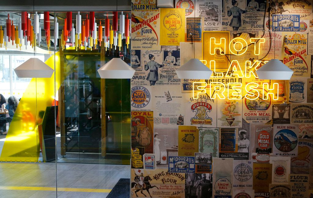 麦当劳喜变“麦当牢”!纯狱风设计,万人围观,堪称快餐建筑界“整活王”!网友:疯狂星期寺都没你狠!