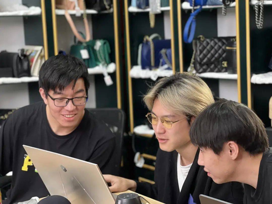 「日销百万」的直播团队是如何养成的？| 独家对话