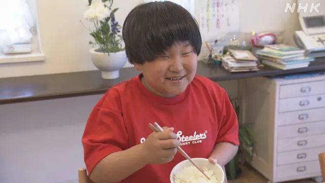 日本9岁小学生暑假租600㎡地,学会了种田,实现吃米饭自由!网友:动手能力比我强1000倍!