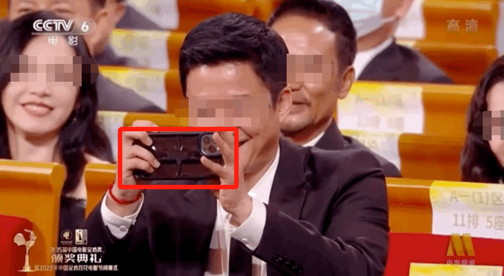 吴京“300亿代言”翻车！都是我们惯的？