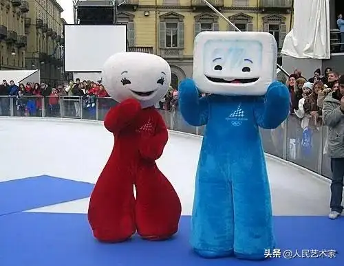 2024年巴黎奥运会和残奥会吉祥物的创意，竟然和“蓝精灵”的帽子同款?