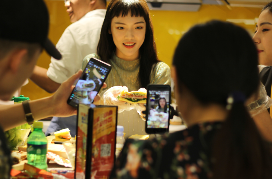 抖音电商潜力品牌商家，如何实现「风格」破局，「好物」突围？