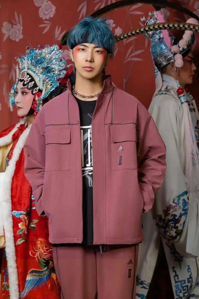 跨界艺术大师韩美林！Adidas「十二生肖」解锁2023国潮新风尚