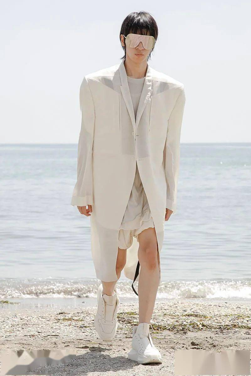 大S购物偏好中的Rick Owens，竟是暗黑之王？| 锐观察