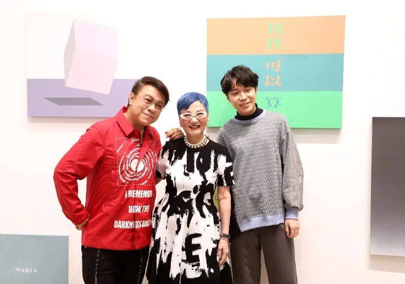 蔡康永开“冤种”艺术展，周杰伦一口气买3张？批发进货式购买，引粉丝不解！网友：看不懂啊，这也算艺术品？