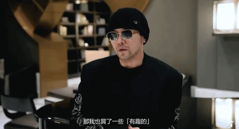 蔡康永开“冤种”艺术展，周杰伦一口气买3张？批发进货式购买，引粉丝不解！网友：看不懂啊，这也算艺术品？