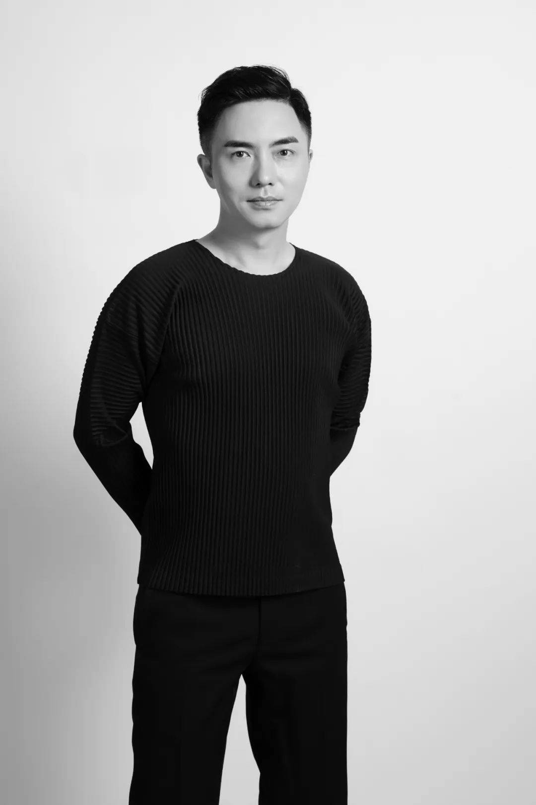 兔年邮票设计“争议四起”！青面獠牙勾魂兔遭网友狂喷！网友：大众喜欢可爱的，你搞个性……