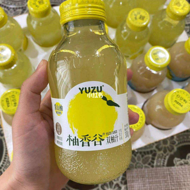 一年卖了4个亿，撼动椰树的餐桌地位，柚香谷做对了什么？