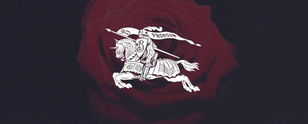 Burberry推出千元品牌书，网友：像极了风衣！