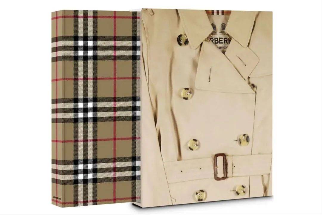 Burberry推出千元品牌书，网友：像极了风衣！