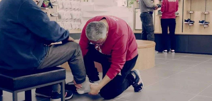 足力健X抖音旗舰大牌周：足力健如何在抖音做爆款